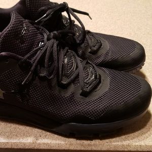 Under armour men's sneakers size 13